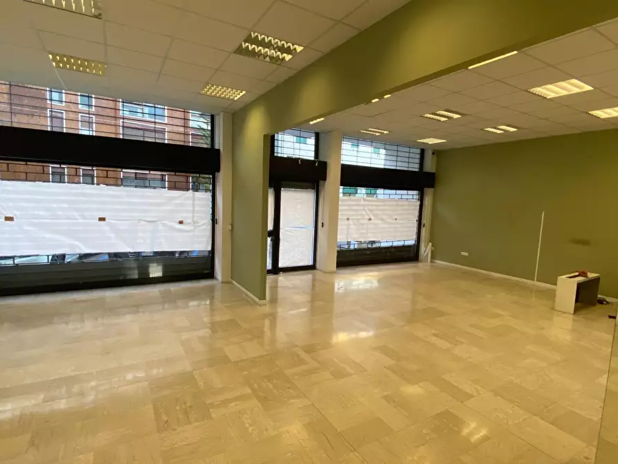 locale commerciale in affitto a Pordenone