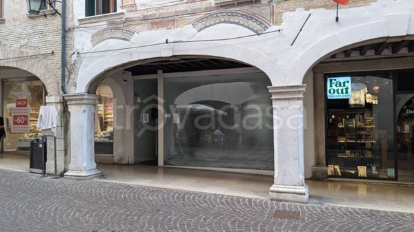 negozio in affitto a Pordenone