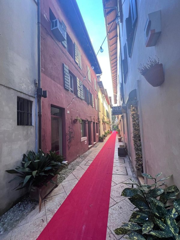 negozio in affitto a Pordenone