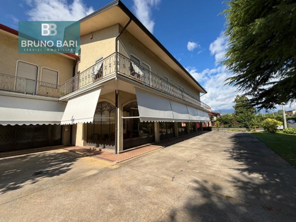 negozio in affitto a Roveredo in Piano