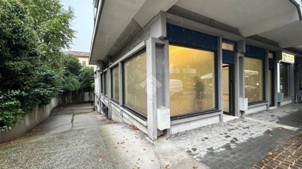 negozio in affitto a Sacile