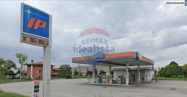 locale commerciale in affitto a San Vito al Tagliamento