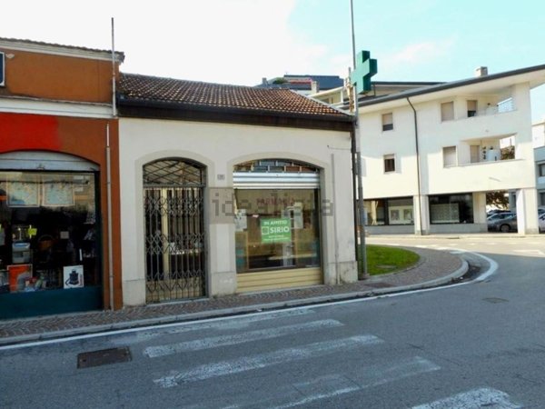 locale commerciale in affitto a Spilimbergo