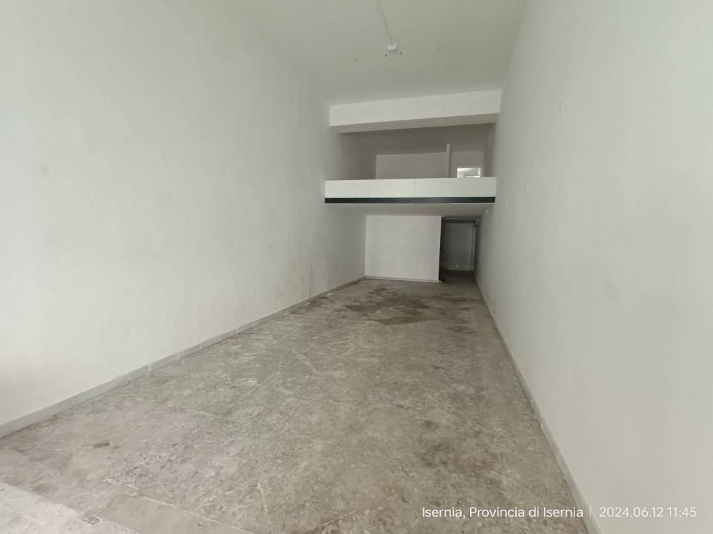 negozio in affitto ad Isernia