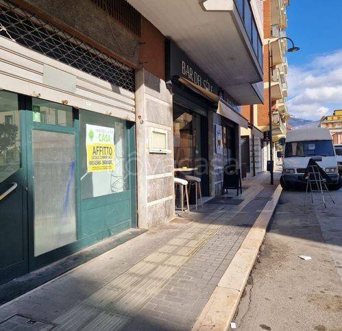 negozio in affitto ad Isernia