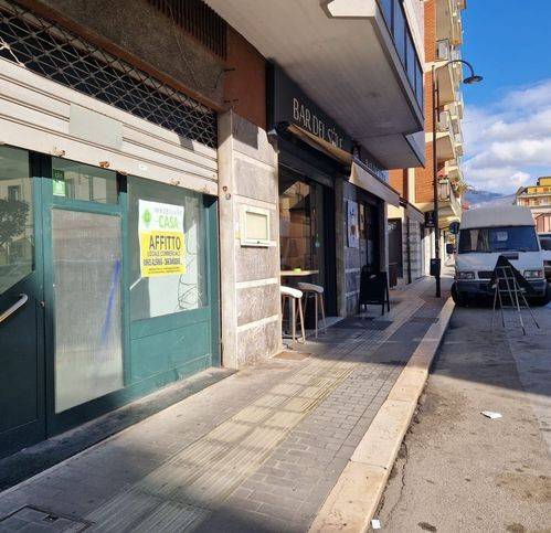 negozio in affitto ad Isernia