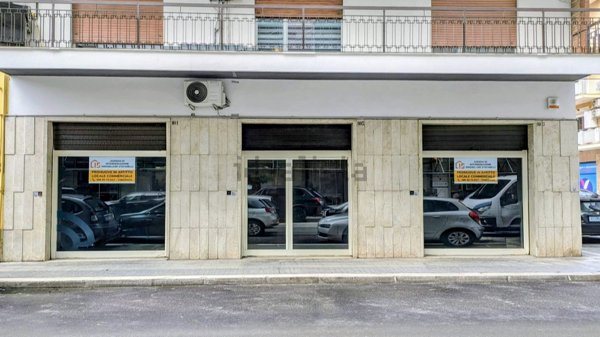 locale commerciale in affitto ad Isernia