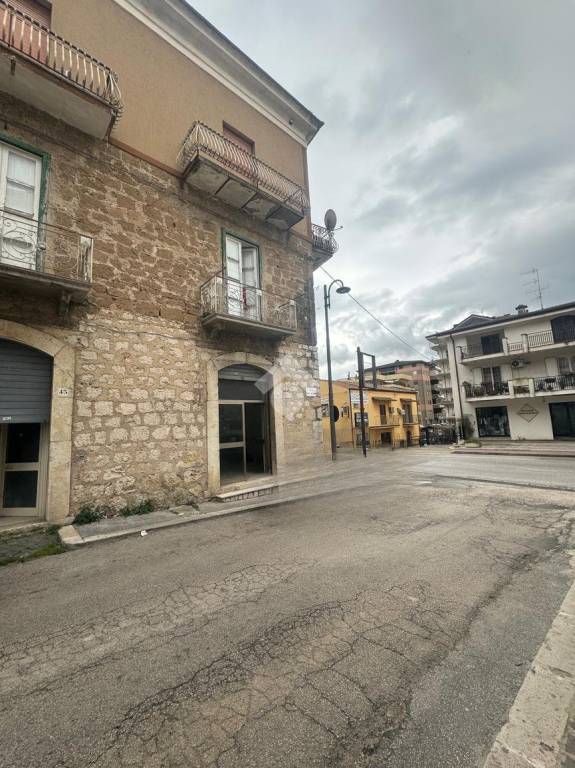 negozio in affitto a Venafro