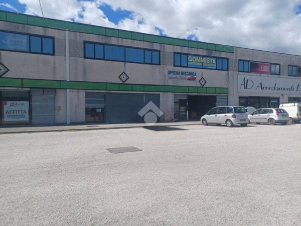 negozio in affitto a Venafro
