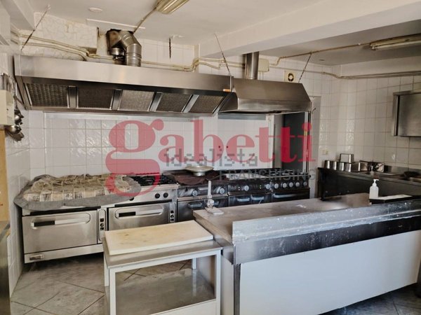locale commerciale in affitto a Venafro