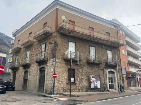 negozio in affitto a Venafro