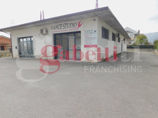 locale di sgombero in affitto a Venafro