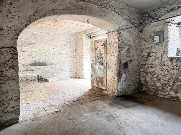 negozio in affitto a Venafro