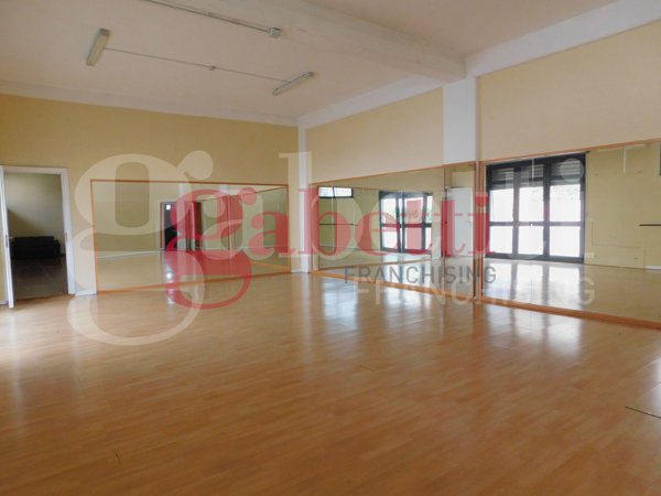 locale di sgombero in affitto a Venafro