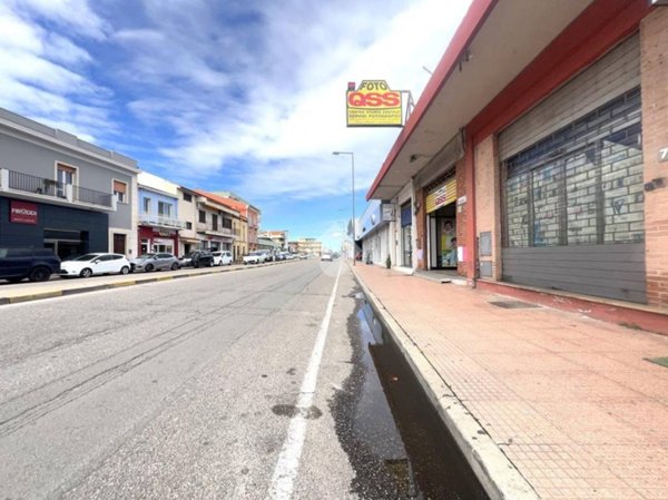 negozio in affitto ad Oristano