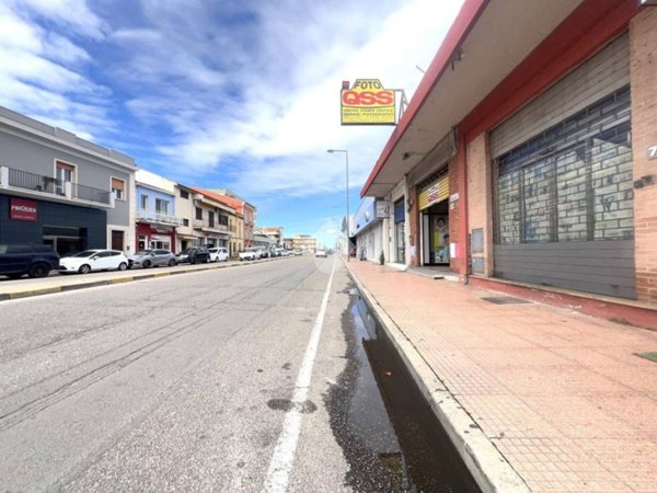 negozio in affitto ad Oristano