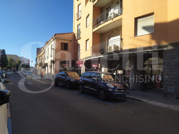negozio in affitto ad Oristano