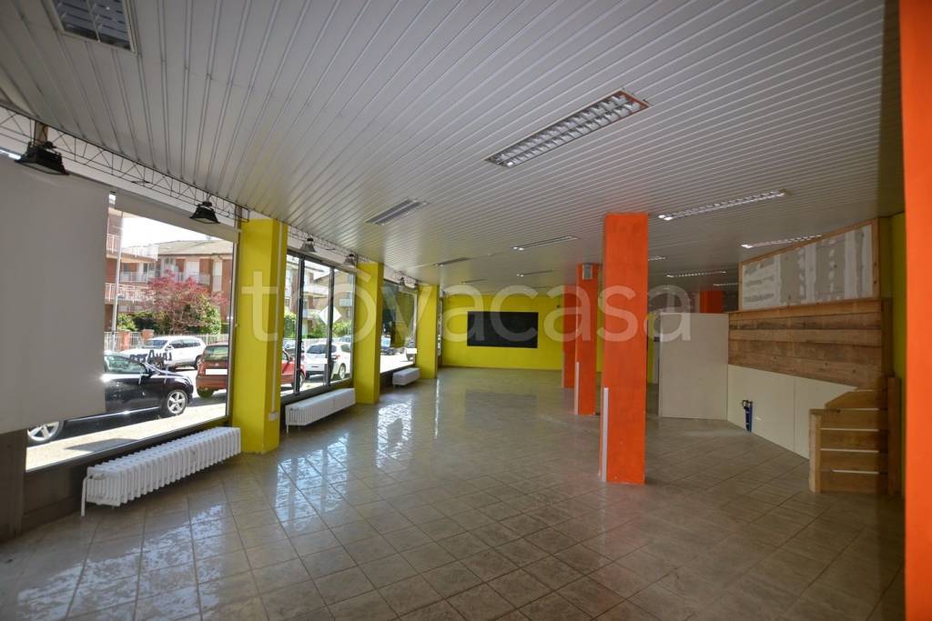 negozio in affitto a Biella