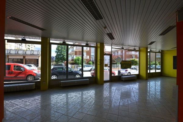 negozio in affitto a Biella