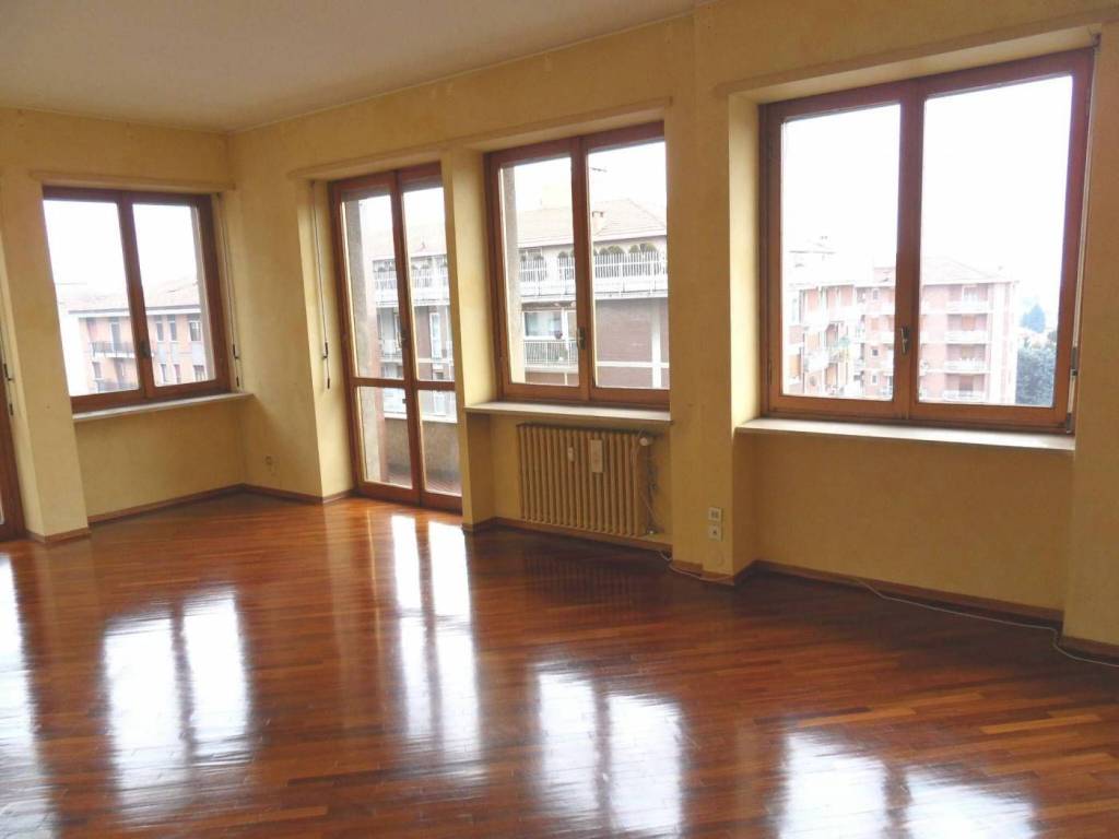 appartamento in affitto a Biella in zona Centro Città