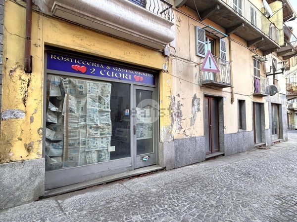 negozio in affitto a Biella in zona Chiavazza
