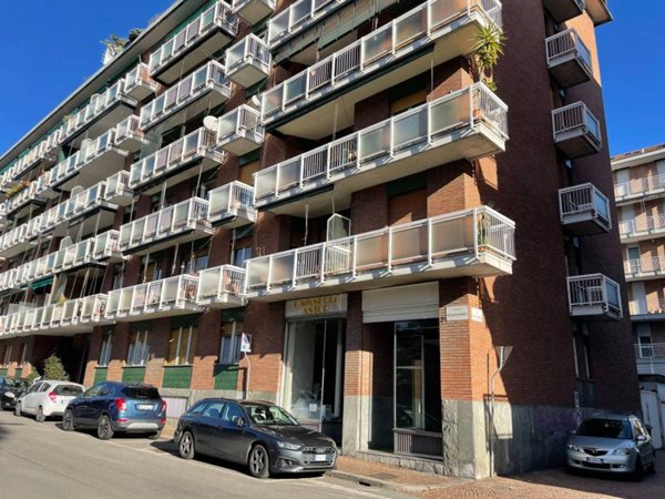 negozio in affitto a Biella in zona Centro Città