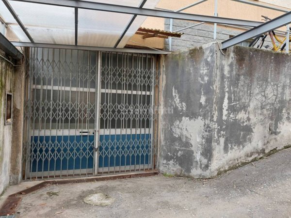 locale commerciale in affitto a Biella