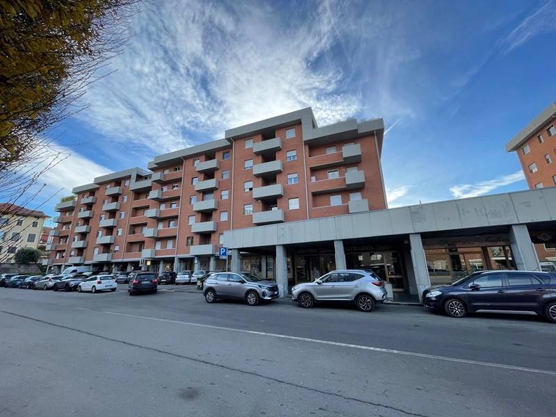 appartamento in affitto a Biella in zona Centro Città