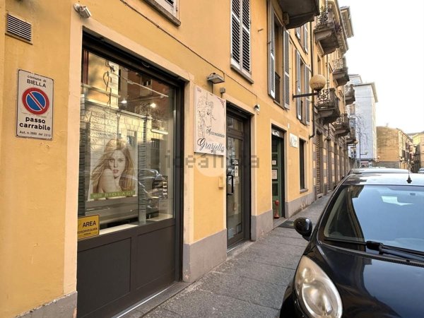 negozio in affitto a Biella in zona Centro Città