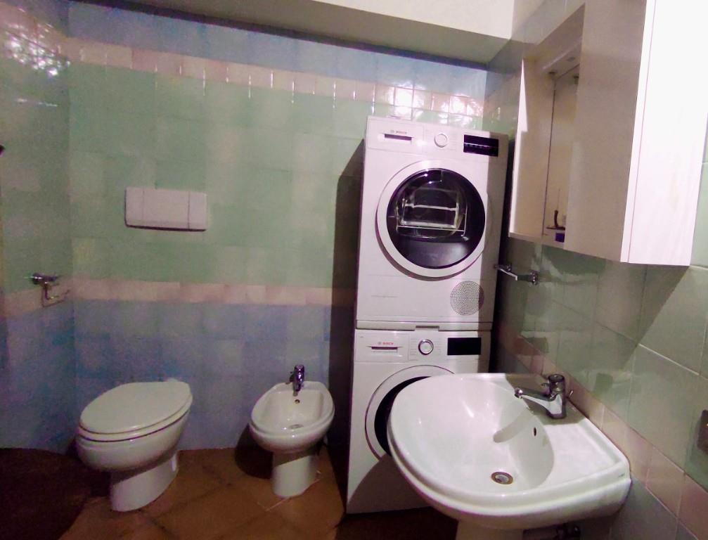 appartamento in affitto a Biella in zona Centro Città