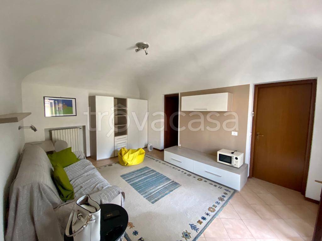appartamento in affitto a Biella in zona Centro Città
