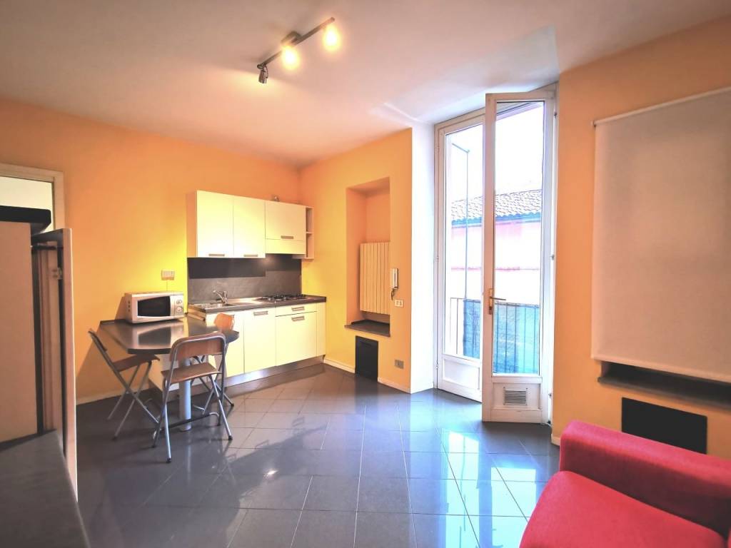appartamento in affitto a Biella in zona Centro Città
