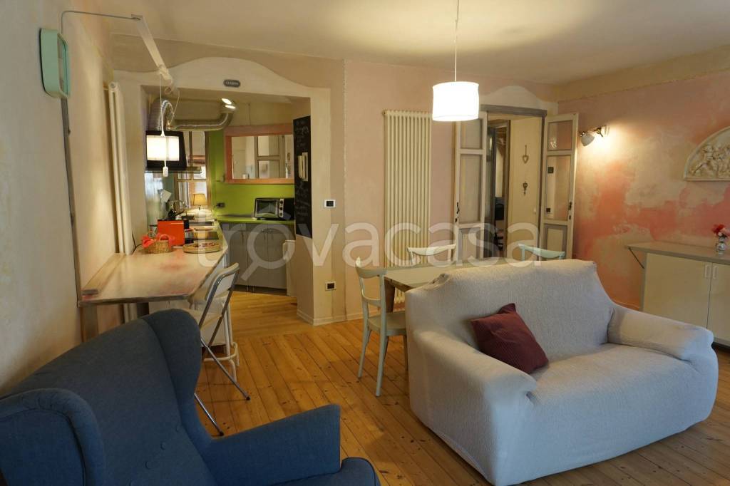 appartamento in affitto a Biella in zona Centro Città