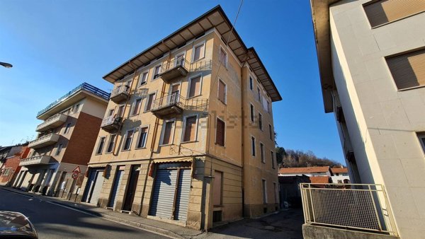 negozio in affitto a Biella in zona Chiavazza