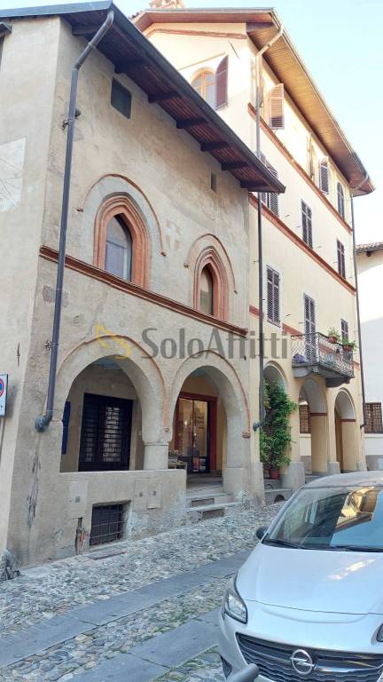 appartamento in affitto a Biella in zona Piazzo