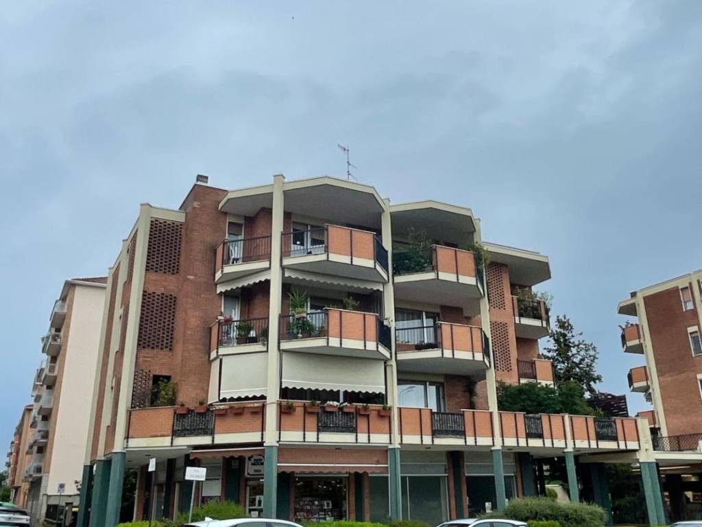 appartamento in affitto a Biella in zona Centro Città