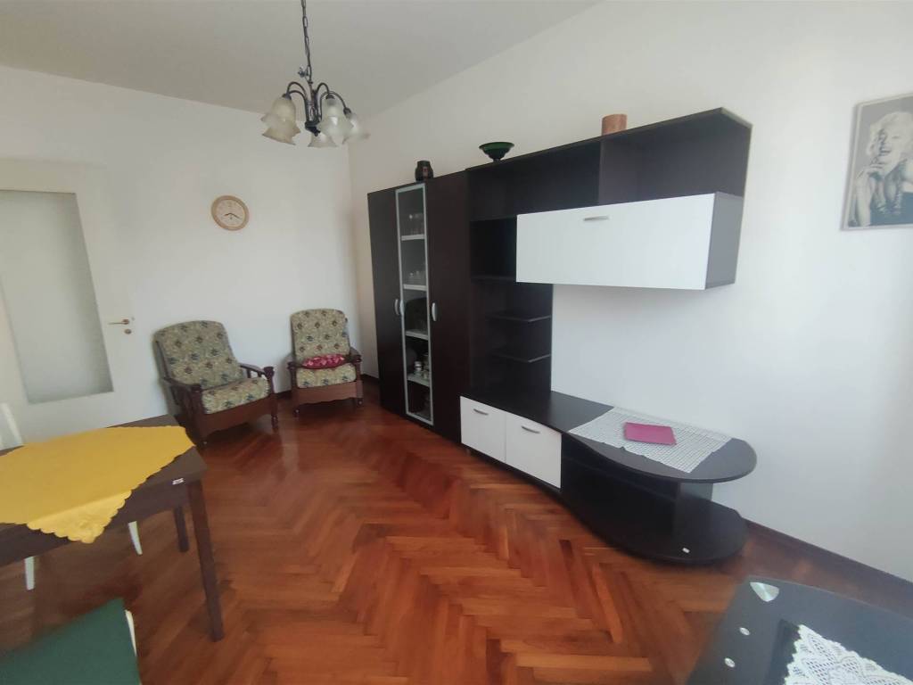 appartamento in affitto a Biella in zona Centro Città
