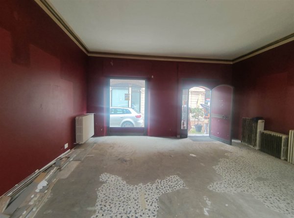 negozio in affitto a Biella in zona Centro Città