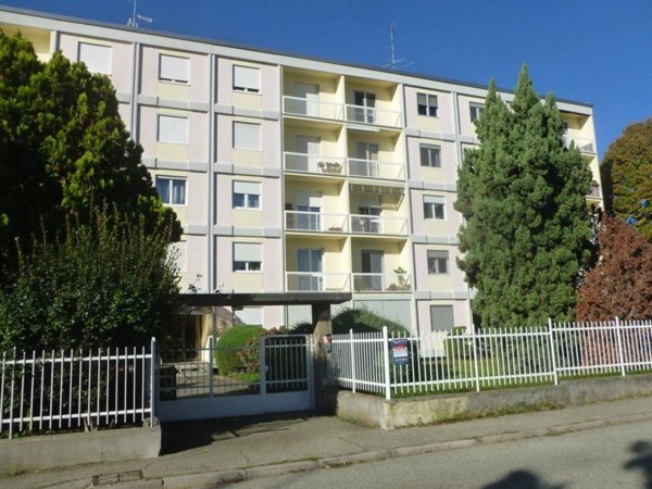 appartamento in affitto a Biella in zona Centro Città