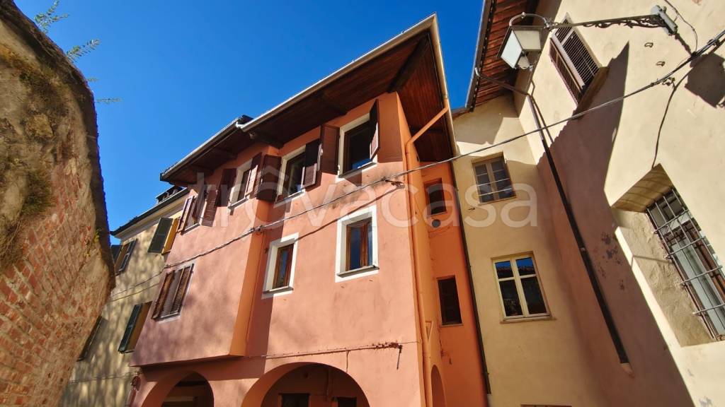 appartamento in affitto a Biella in zona Piazzo