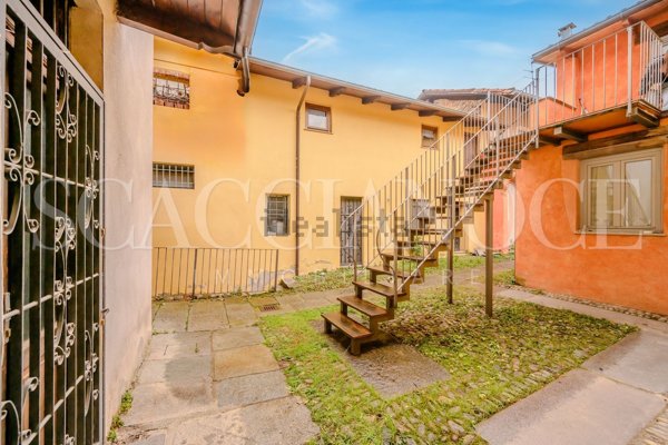 negozio in affitto a Biella in zona Centro Città