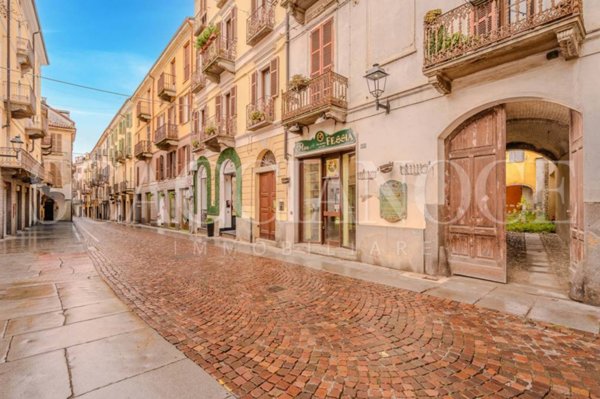 negozio in affitto a Biella in zona Centro Città