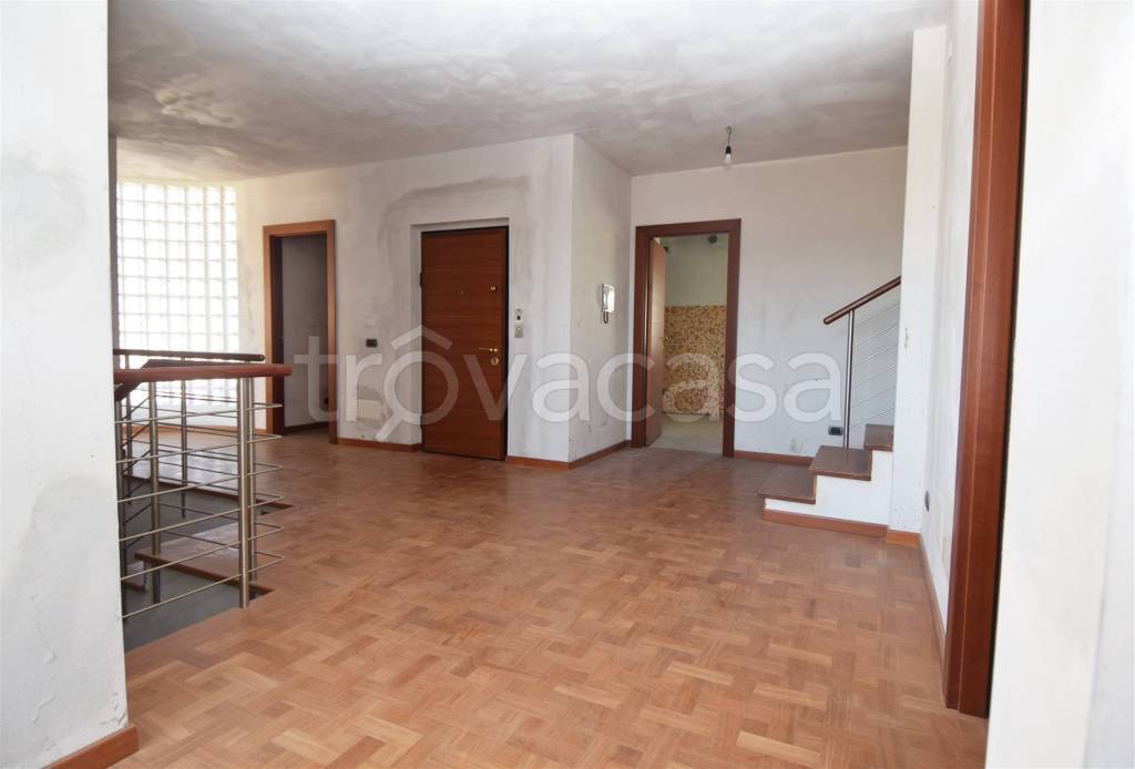 appartamento in affitto a Biella in zona Centro Città