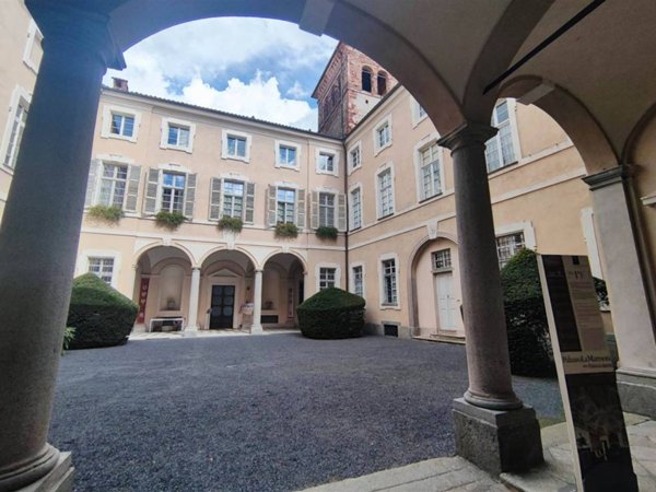 appartamento in affitto a Biella in zona Centro Città