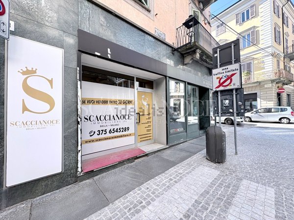 negozio in affitto a Biella in zona Centro Città