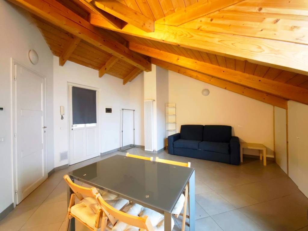 appartamento in affitto a Biella in zona Centro Città