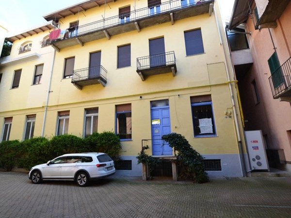 negozio in affitto a Biella in zona Centro Città
