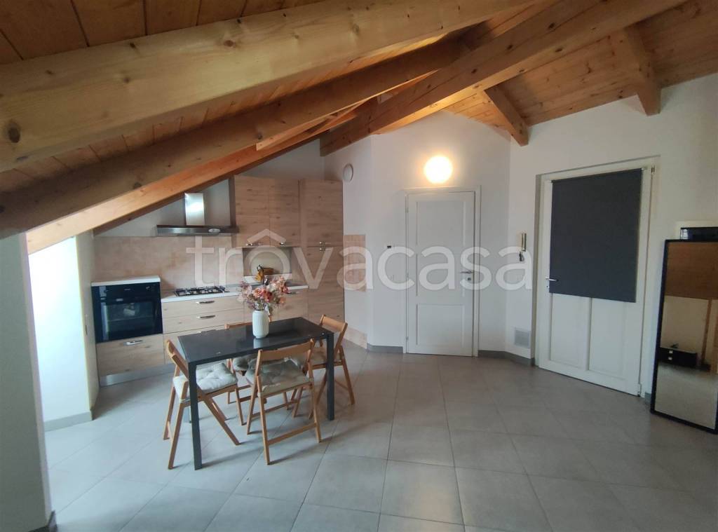appartamento in affitto a Biella in zona Centro Città