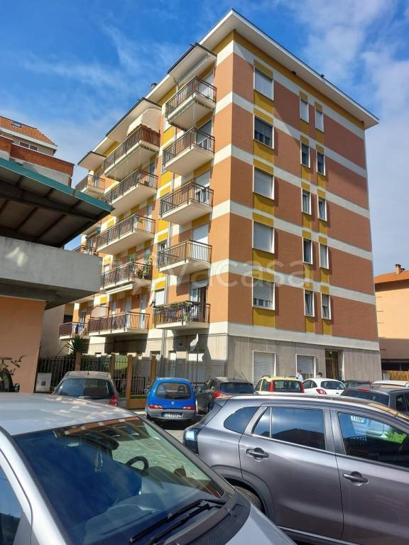 appartamento in affitto a Biella in zona Centro Città