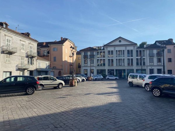 negozio in affitto ad Acqui Terme